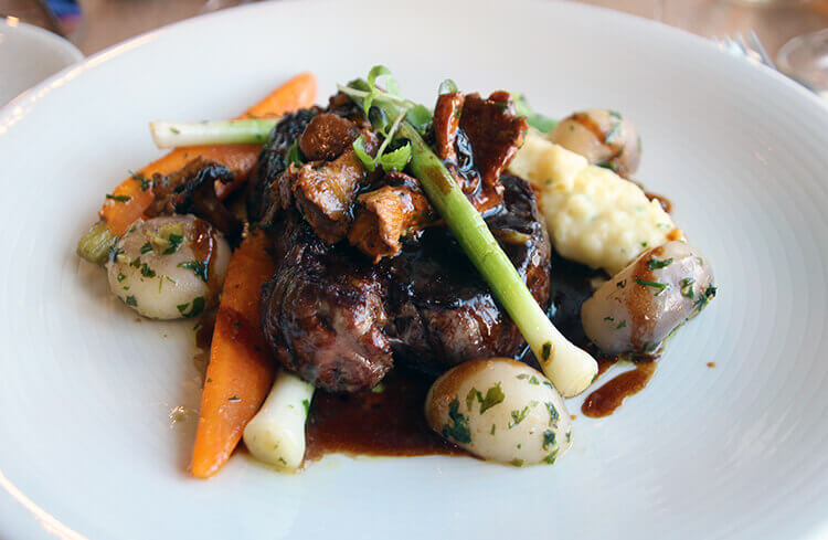 Filet of beef with mashed potatoes and root vegetables at Le 7 Restaurant at La Cite du Vin