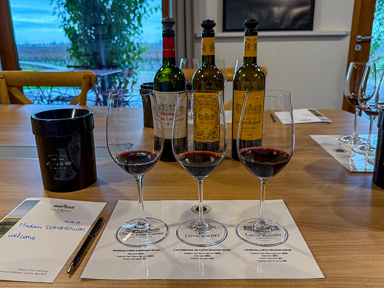 The traditional tasting includes 3 wine of the estate 
